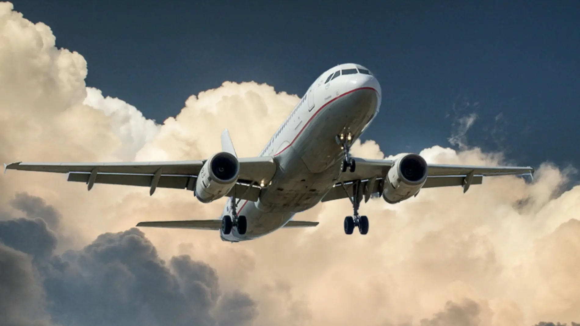 Primer vuelo de mujeres en Iran